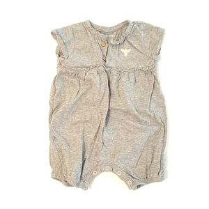 Burt’s Bees Baby 6-9M gray onesie